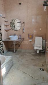 Image of 1850 Sq.ft 3 BHK Builder Floor for rent in Model Town, New Delhi for Rs. 45000