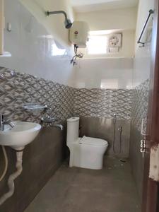 Common Bathroom Image of 1950 Sq.ft 3 BHK Apartment / Flat for rent in Hafeezpet Hyderabad for Rs. 36000