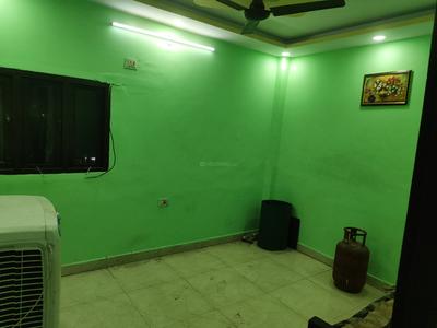 Bedroom Image of 670 Sq.ft 2 BHK Duplex for rent in Sabzi Mandi Old New Delhi for Rs. 14999