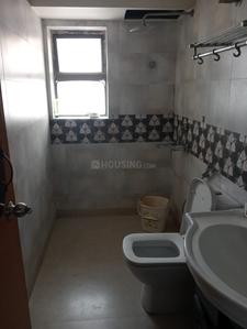 Bathroom Image of 2100 Sq.ft 3 BHK Apartment / Flat for rent in Diamond City South, Paschim Putiary Kolkata for Rs. 60000