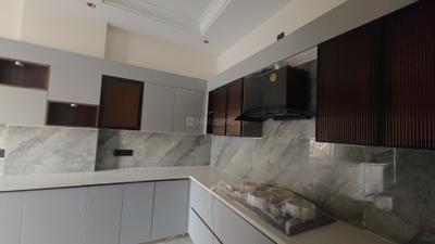 Kitchen Image of 1800 Sq.ft 3 BHK Builder Floor for sale in Paschim Vihar New Delhi for Rs. 35000000