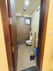 Bathroom Image of 546 Sq.ft 1 RK Apartment / Flat for rent in Navlakha Indore for Rs. 10000