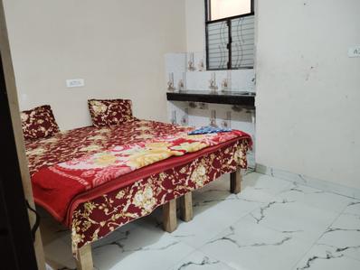 Bedroom Image of 1000 Sq.ft 1 RK Independent House for rent in Naini Allahabad for Rs. 5500
