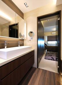 Bathroom Image of 5250 Sq.ft 8 BHK Apartment / Flat for sale in Worli Mumbai for Rs. 345000000