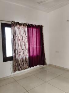 Bedroom Image of 900 Sq.ft 2 BHK Builder Floor for rent in New Officers Colony Patiala for Rs. 14000
