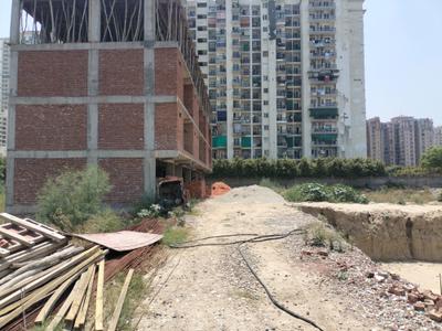 Image of 1800 Sq.ft Residential Plot / Land for sale in Sector 76, Noida for Rs. 32500484