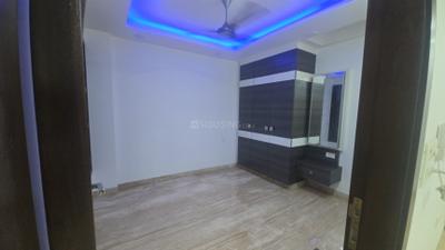 Bedroom Image of 2925 Sq.ft 4 BHK Builder Floor for rent in Janakpuri New Delhi for Rs. 85000