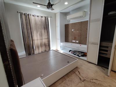 Bedroom Image of 2430 Sq.ft 4 BHK Builder Floor for sale in Karkardooma New Delhi for Rs. 40000000