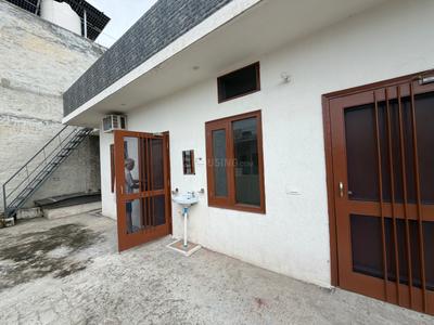 Balcony Image of 800 Sq.ft 1 RK Builder Floor for rent in Bhai Randhir Singh Nagar Ludhiana for Rs. 8500