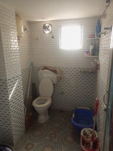 Bathroom Image of 650 Sq.ft 2 BHK Apartment / Flat for sale in Beliaghata Kolkata for Rs. 3500000