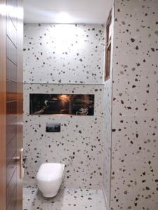 Common Bathroom Image of 1620 Sq.ft 3 BHK Builder Floor for sale in BPTP District 3, Sector 85 Faridabad for Rs. 17500000