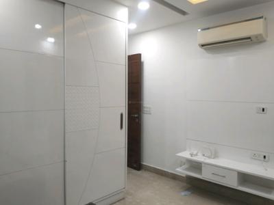 Bedroom Image of 1530 Sq.ft 3 BHK Builder Floor for sale in Pitampura New Delhi for Rs. 32500000
