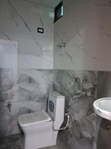 Common Bathroom Image of 890 Sq.ft 2 BHK Apartment / Flat for sale in Sector 49 Noida for Rs. 3750000
