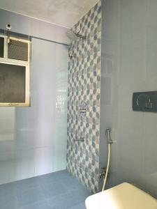 Common Bathroom Image of 1250 Sq.ft 3 BHK Apartment / Flat for sale in Vile Parle West Mumbai for Rs. 60000000