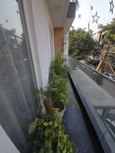 Balcony Image of 4000 Sq.ft 4.5 BHK Builder Floor for sale in Rajouri Garden New Delhi for Rs. 80000000