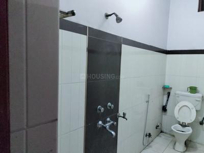 Bathroom Image of 1200 Sq.ft 2 BHK Builder Floor for rent in Naubasta Kanpur for Rs. 12000