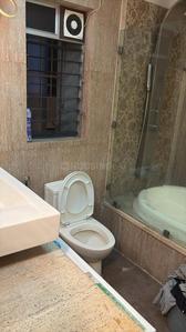 Bathroom Image of 2500 Sq.ft 4 BHK Apartment / Flat for sale in Jodhpur Park Kolkata for Rs. 28000000
