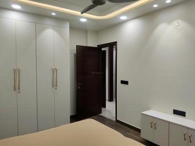 Bedroom Image of 4560 Sq.ft 4 BHK Builder Floor for rent in Paramount Luxury Floors Sushant Lok 3 B Block, Sector 57 Gurgaon for Rs. 140000