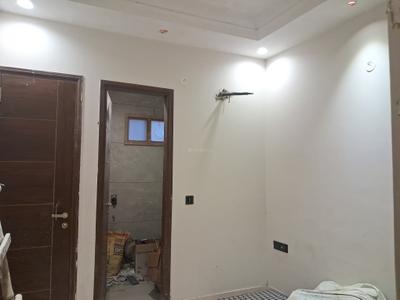 Bedroom Image of 900 Sq.ft 3 BHK Builder Floor for sale in Paschim Vihar New Delhi for Rs. 19000000