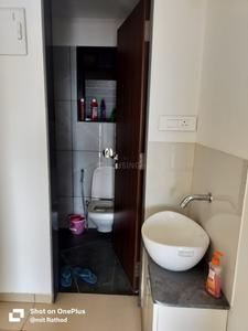 Bathroom Image of 1027 Sq.ft 2 BHK Apartment / Flat for rent in Treeland, Gangapur Nashik for Rs. 25000