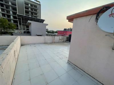 Balcony Image of 1600 Sq.ft 3 BHK Independent House for rent in Ghatlodiya Ahmedabad for Rs. 25000