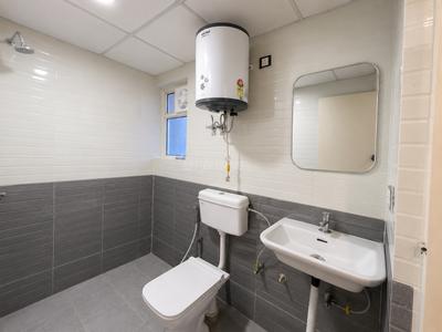Bathroom Image of 920 Sq.ft 3 BHK Apartment / Flat for rent in Sector 108 Gurgaon for Rs. 35000