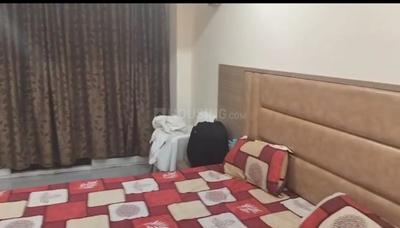 Bedroom Image of 2000 Sq.ft 4 BHK Apartment / Flat for rent in Rajbansi Nagar Patna for Rs. 50000