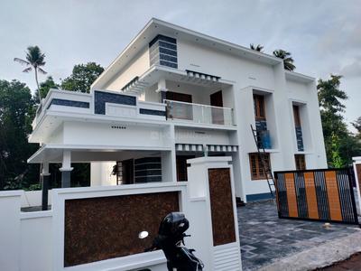 Image of 2500 Sq.ft 4 BHK Independent House for sale in Perumbavoor, Kochi for Rs. 12500000