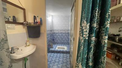 Bathroom Image of 650 Sq.ft 1 BHK Independent House for sale in Amrapali Modern Township, Rau Indore for Rs. 2400000