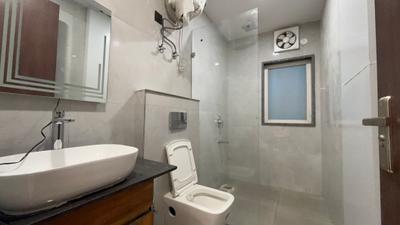 Image of 2000 Sq.ft 2 BHK Builder Floor for rent in DLF Phase 5, Gurgaon for Rs. 80000