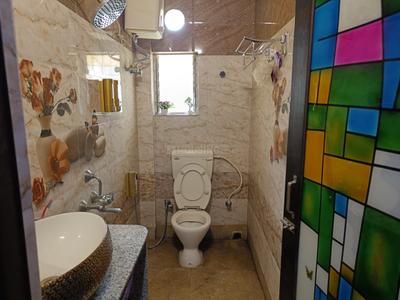 Image of 1300 Sq.ft 3 BHK Builder Floor for rent in Kalikapur, EM Bypass, Kolkata for Rs. 27000