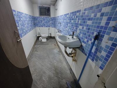 Bathroom Image of 2200 Sq.ft 4 BHK Builder Floor for rent in Bankim Nagar Siliguri for Rs. 35000