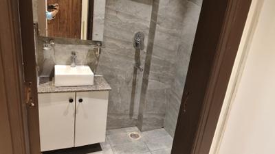 Bathroom Image of 1500 Sq.ft 1 RK Builder Floor for rent in Sector 38 Gurgaon for Rs. 23500