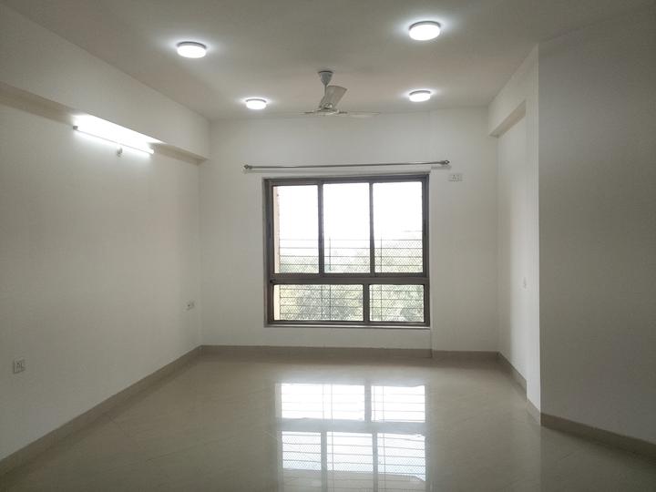 NRI COMPLEX PHASE 1 Main Image 1