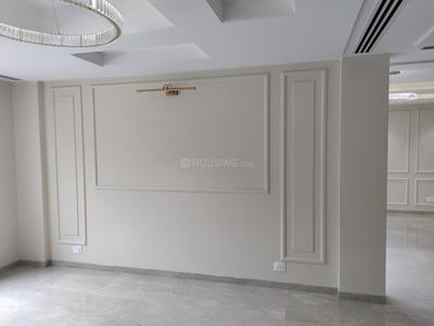 Bathroom Image of 9000 Sq.ft 5 BHK Independent House for sale in DLF Phase 2, DLF Phase 2 Gurgaon for Rs. 240000000