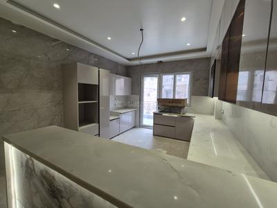 Kitchen Image of 2100 Sq.ft 3 BHK Builder Floor for sale in Raja Garden New Delhi for Rs. 35000000