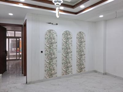 Living Room Image of 1350 Sq.ft 3 BHK Apartment / Flat for sale in Sector 72 Noida for Rs. 5200000