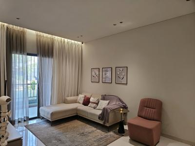 Living Room Image of 2800 Sq.ft 4.5 BHK Apartment / Flat for sale in Gera Greens Ville Sky Villas, Kharadi Pune for Rs. 43500000