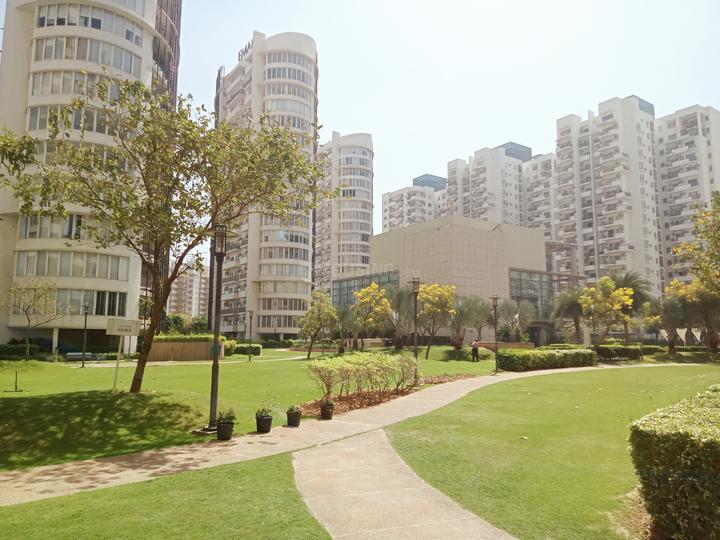 Emaar MGF The Palm Drive Main Image 1