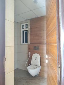 Common Bathroom Image of 2190 Sq.ft 3 BHK Apartment / Flat for rent in ACE Parkway, Sector 150 Noida for Rs. 53000