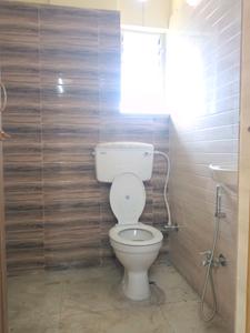 Common Bathroom Image of 520 Sq.ft 2 BHK Apartment / Flat for sale in Madurdaha Kolkata for Rs. 2500000