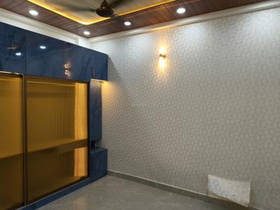 Bedroom Image of 1000 Sq.ft 2 BHK Builder Floor for sale in Indirapuram Ghaziabad for Rs. 7400000