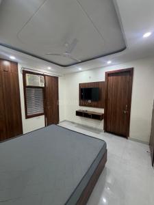 Bedroom Image of 950 Sq.ft 1 BHK Builder Floor for rent in CGHS Urban Green, Sector 39 Gurgaon for Rs. 32000