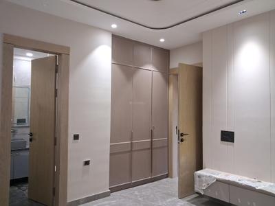 Bedroom Image of 2700 Sq.ft 4 BHK Builder Floor for sale in Paschim Vihar New Delhi for Rs. 62500000
