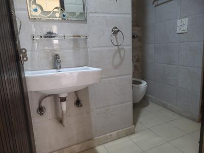 Image of 1200 Sq.ft 3 BHK Builder Floor for sale in Vikaspuri, New Delhi for Rs. 14000000