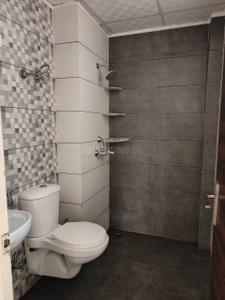 Bathroom Image of 1185 Sq.ft 2 BHK Builder Floor for sale in Highland Park Luxuria, Bhabat Zirakpur for Rs. 5890000