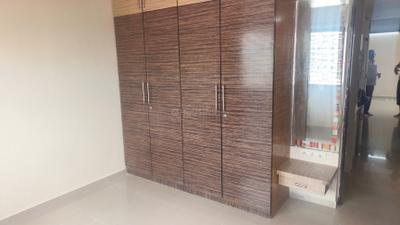 Bedroom Image of 1800 Sq.ft 3 BHK Apartment / Flat for rent in Piplod Surat for Rs. 30000