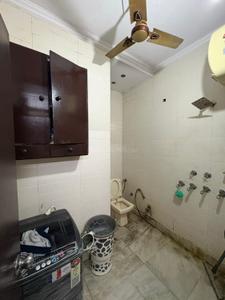 Bathroom Image of 900 Sq.ft 2 BHK Builder Floor for rent in Subhash Nagar New Delhi for Rs. 32000