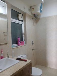 Common Bathroom Image of 1500 Sq.ft 3 BHK Apartment / Flat for sale in DLF Regal Gardens by DLF, Sector 90 Gurgaon for Rs. 19500000
