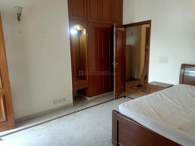 Bedroom Image of 1800 Sq.ft 3 BHK Builder Floor for sale in Green Park New Delhi for Rs. 55000000